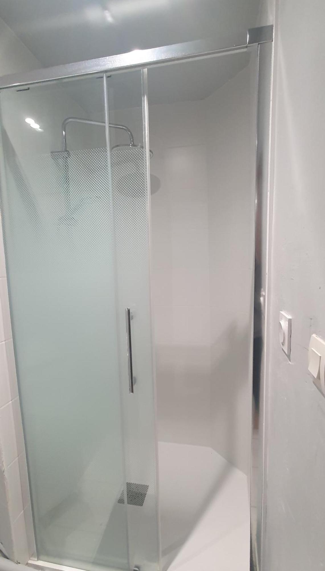 Privees Dans Maison Avec Jardin-proche Ldlc-groupama Stadium-eurexpo Apartamento *